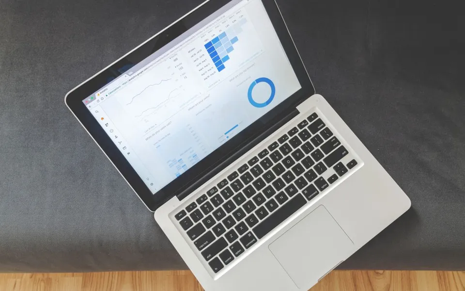Roofer keyword ranking data on a laptop